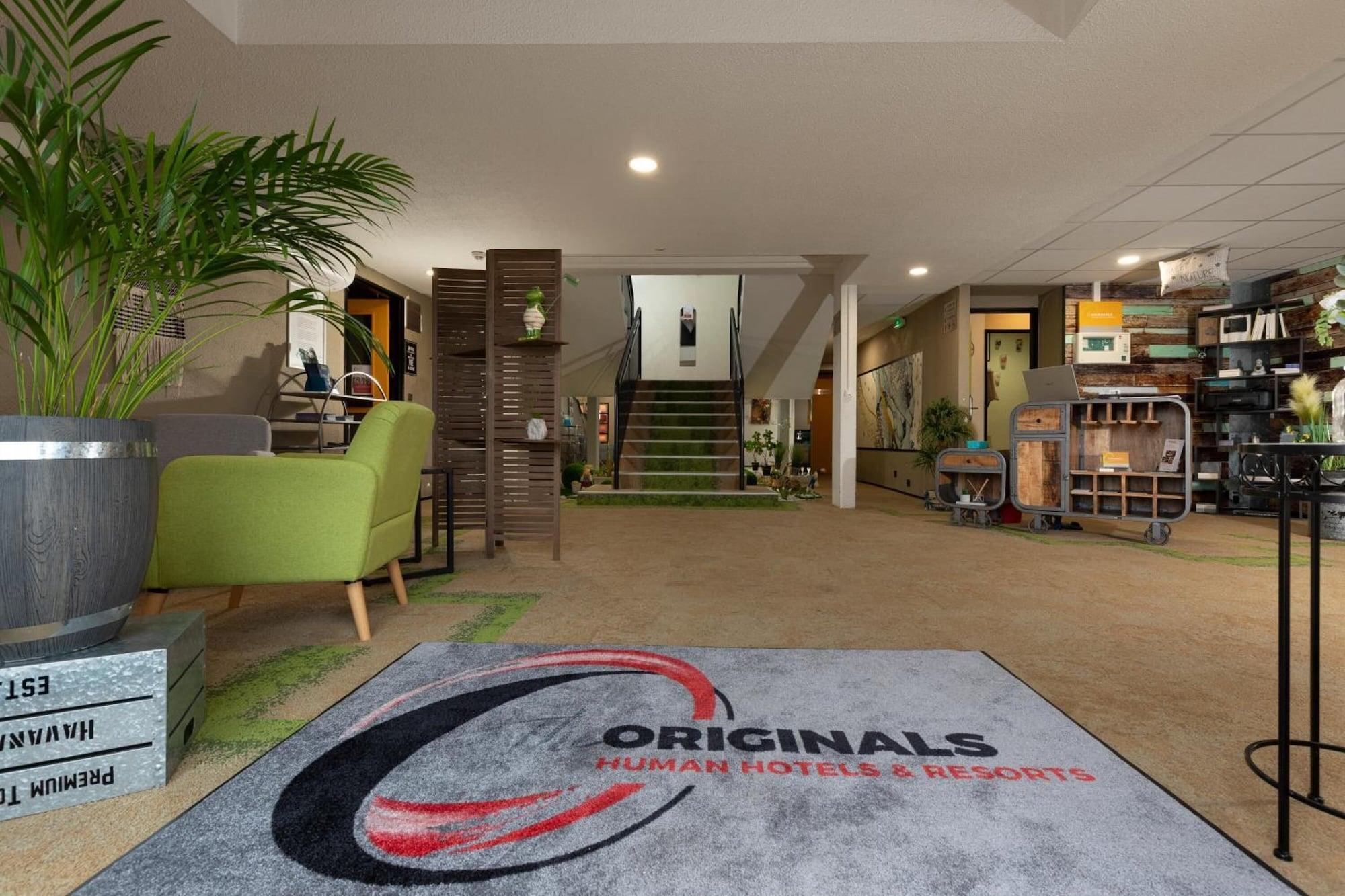 ホテル The Originals Access Bourges Nord Saint-Doulchard エクステリア 写真